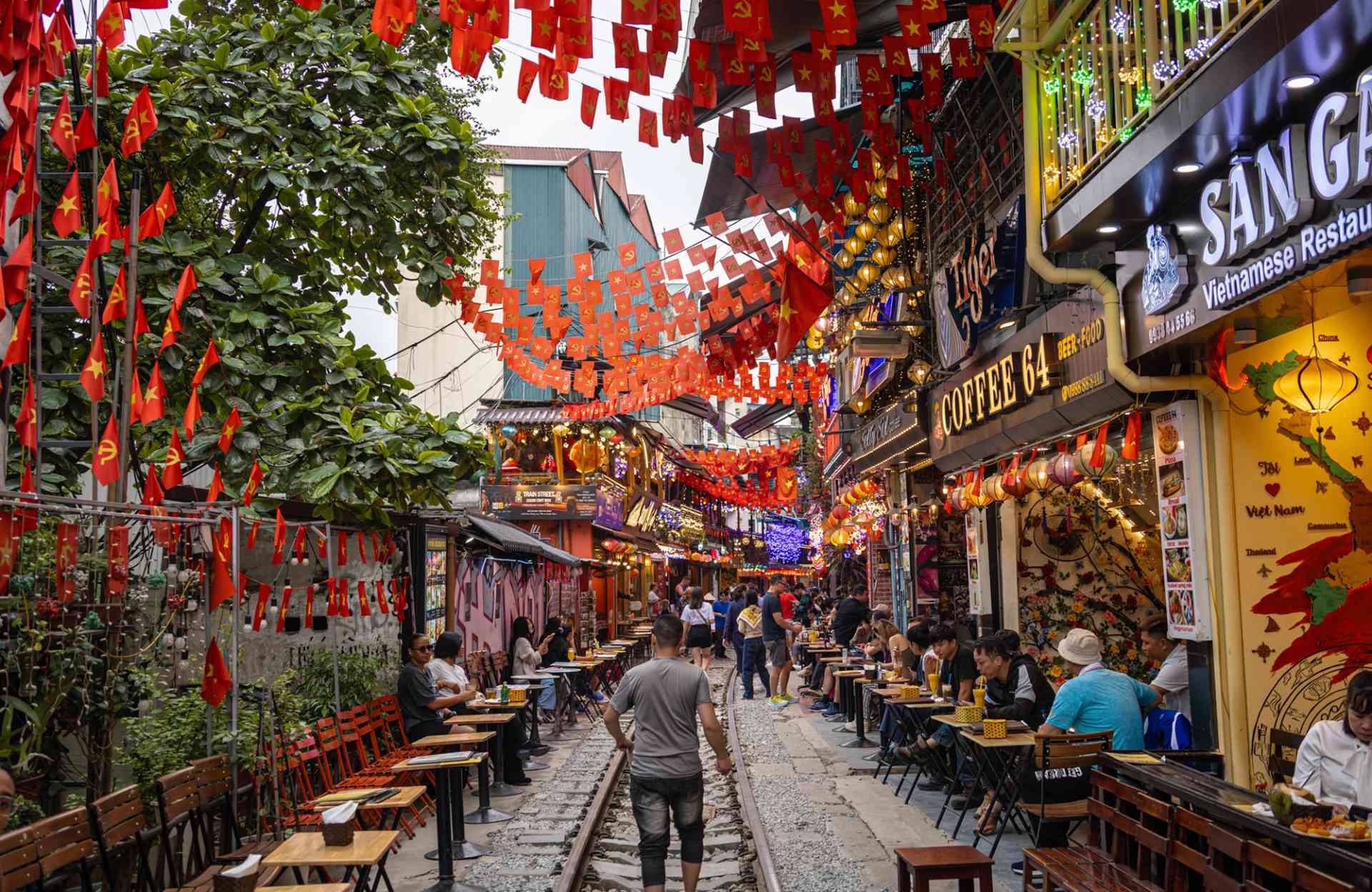 Vietnam Highlights — Hanoi, Da Nang & Hoi An