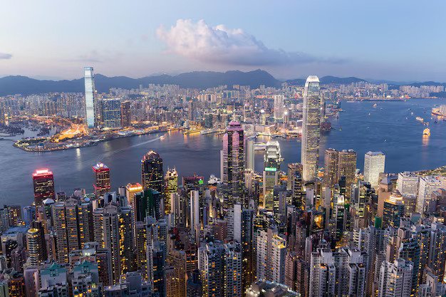 Hong Kong Skyline Express — Peak, Harbour & Neon Nights