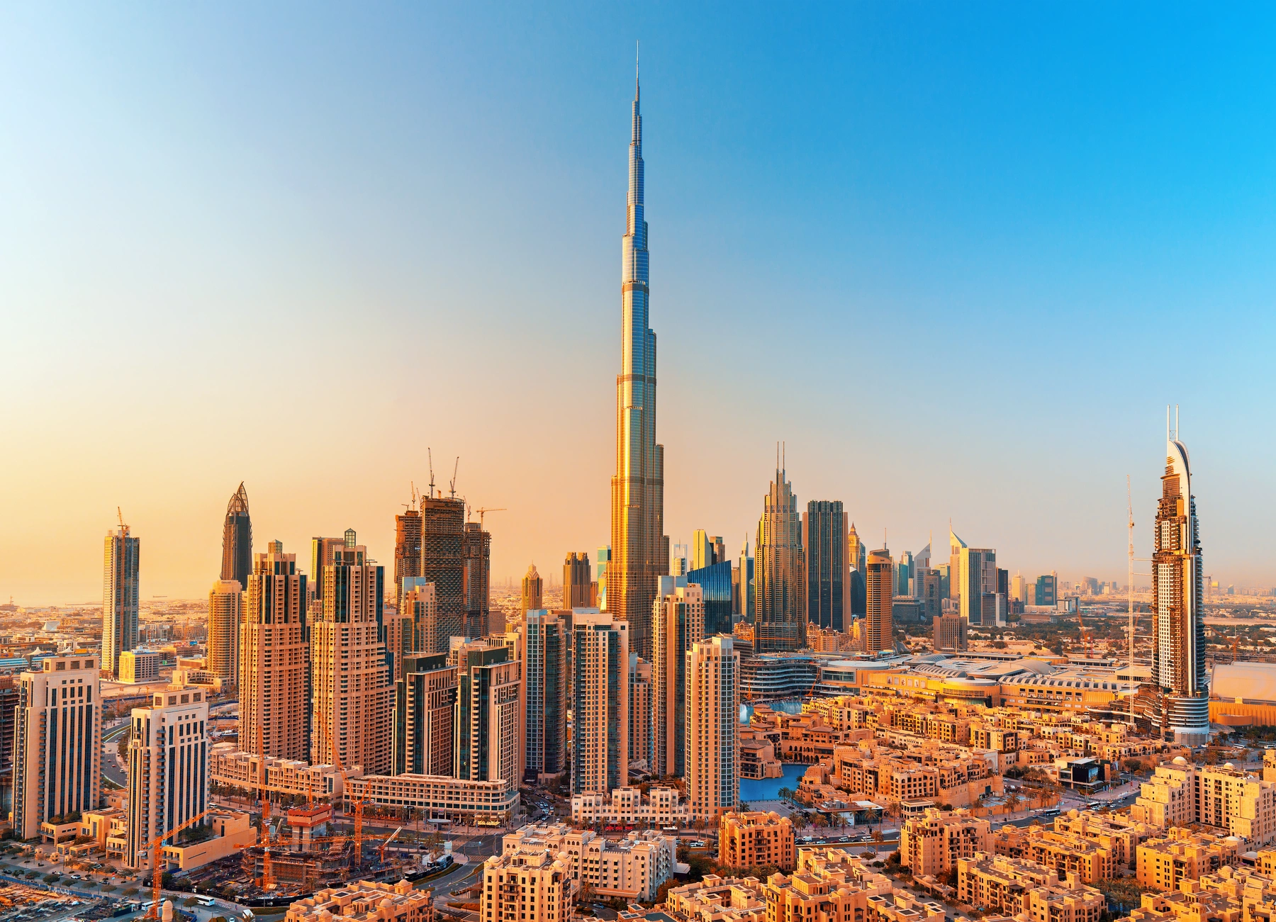Dubai Deluxe — Miracle Garden, AYA Universe & More