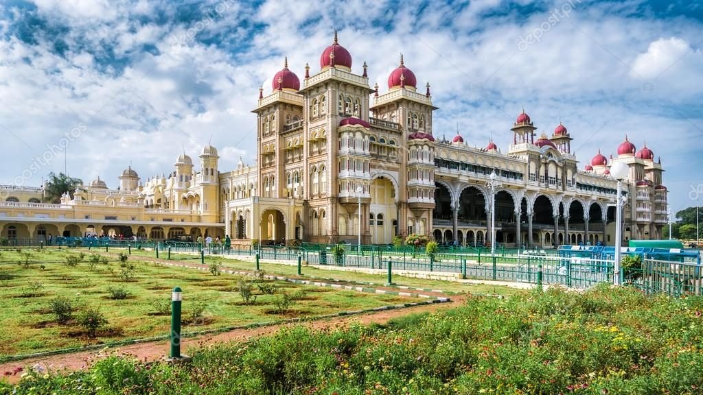 Bangalore, Mysore & Ooty — Gardens & Blue Hills